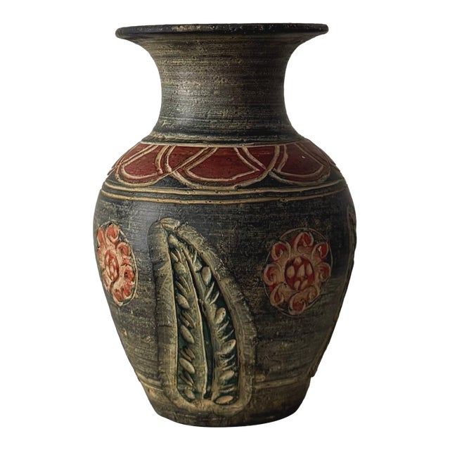 Vintage Hand-Painted Folk Art Ceramic Vessel With Lid — Charcoal & Rust, Circa Mid-20th Century For Sale