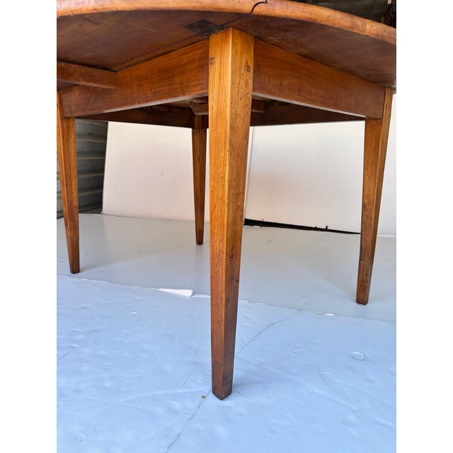 French Provincial Drop-Leaf Table of Cherrywood With Round Top For Sale - Image 18 of 18