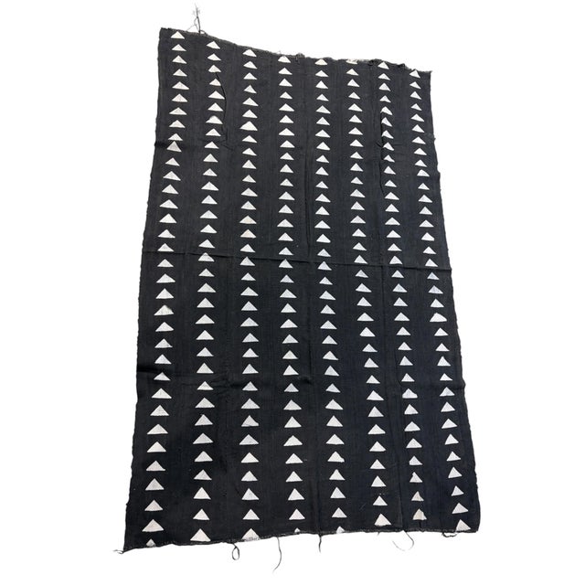 Vintage African Black and White Mud Cloth Textile Mali 65" by 41" For Sale - Image 4 of 6