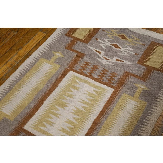 1930s Gray Ivory Geometric Antique American Navajo Rug 2'7" X 4'8" Flatweave Wool Carpet For Sale - Image 4 of 6