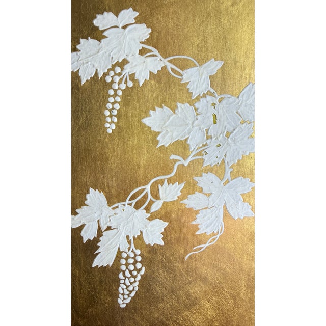 Vintage Gold-Leaf Chinoiserie Ceramic Grapevine Table Lamp For Sale - Image 4 of 18