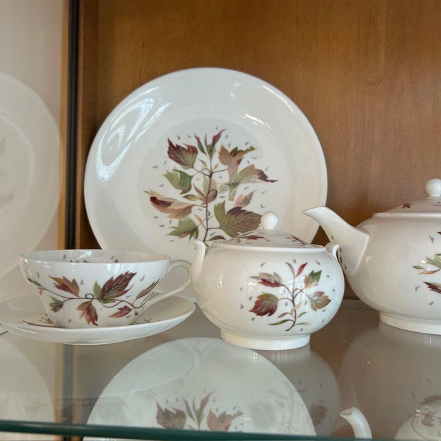 Mid Century 38-Piece Wedgwood Bone China Wakefield Pattern Tea and Coffee Service Large English Estate Set Elevate your...