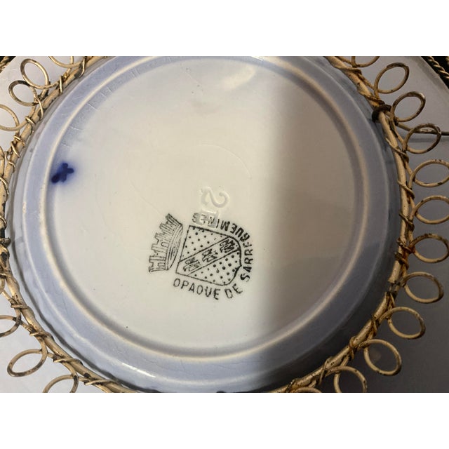 Antique German Wirework Basket With a Flow Blue and White Porcelain Dish. For Sale - Image 4 of 5