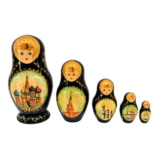 Vintage Hand-Painted Russian Matryoshka Nesting Dolls, 5-Piece Moscow Landmark Set, Black Lacquer & Gold For Sale