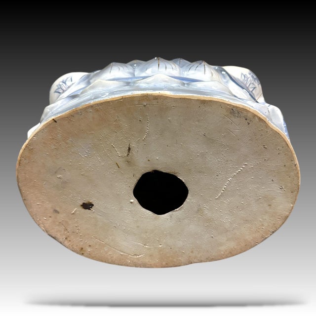 White Polychrome Glazed Porcelain Guanyin Bodhisattva, Mid 20th Century For Sale - Image 8 of 9