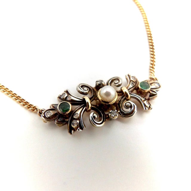 Victorian Late 19th Century Victorian 18k Gold & Silver Necklace W/ Emeralds, Pearl & Diamonds For Sale - Image 3 of 7