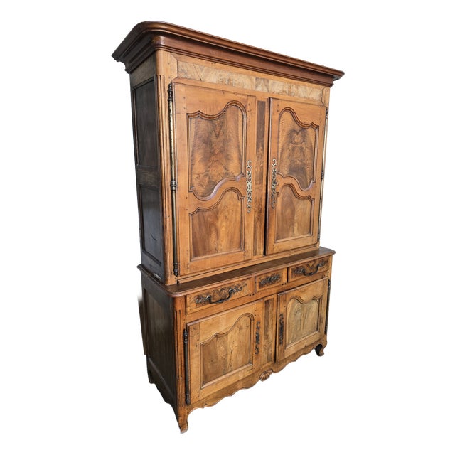 Two-Part Louis XV Cabinet in Walnut, 1760 For Sale