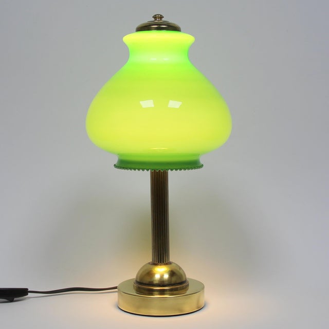 Green Opal Glass Table Lamp, 1960s For Sale - Image 4 of 8