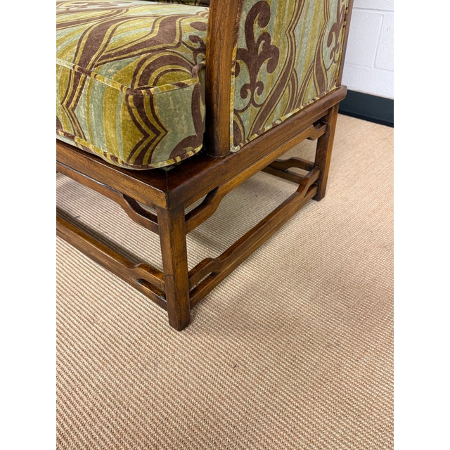1980s Bernhardt Hibriten Loveseat, Lee Jofa Printed Velvet For Sale - Image 5 of 8