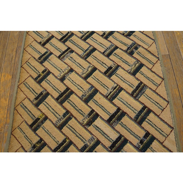 1930s Taupe Geometric Antique American Hooked Rug 2'3" X 6' Handknotted Wool Carpet For Sale - Image 11 of 14