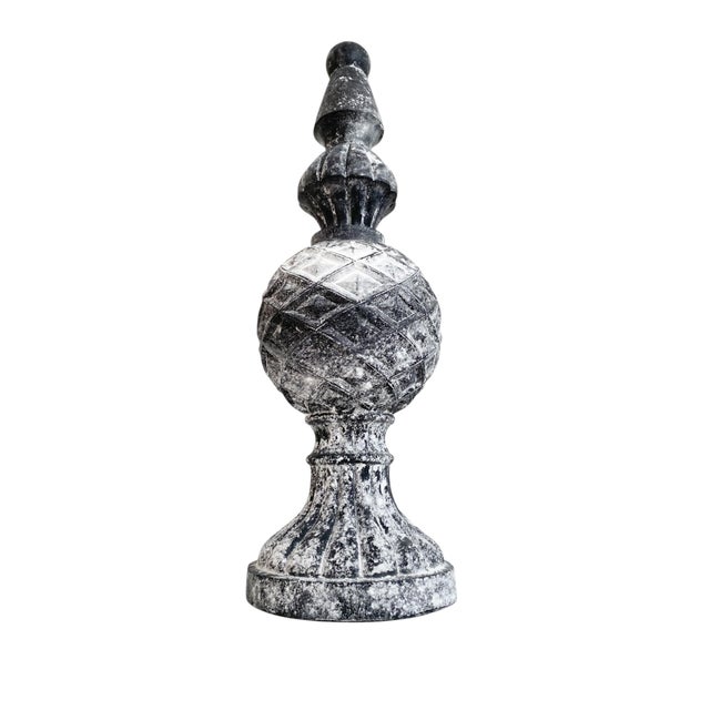 1990s 1990s Large Weathered Resin Finial Statue French Country Architectural Decor 19.5" For Sale - Image 5 of 7