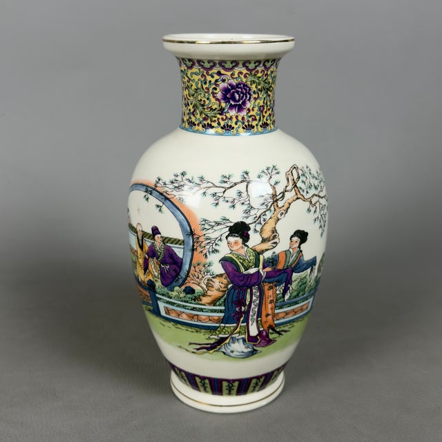 Oriental Vases in Japanese Polychrome Ceramic, Set of 3 For Sale - Image 4 of 13
