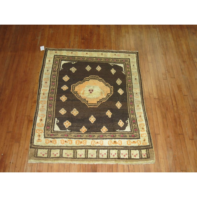 Early 20th Century Zabihi Collection East Turkestan Rug - 4'6" x 5'7" For Sale In New York - Image 6 of 7