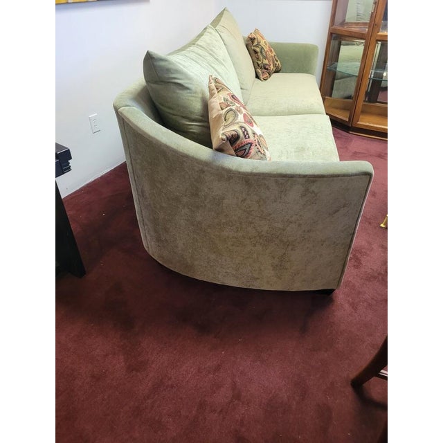 1980s 1980s Directional Sofa in Green Velvet Modern For Sale - Image 5 of 9