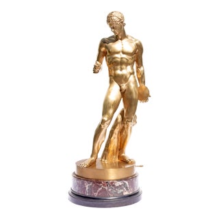 Early 20th Century Grand Tour Bronze Sculpture of Discophoros For Sale