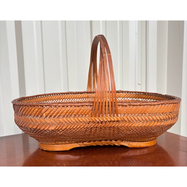 Vintage Hunan Products Handwoven Bamboo Basket With Handle, Made in China, Original Label For Sale - Image 9 of 11