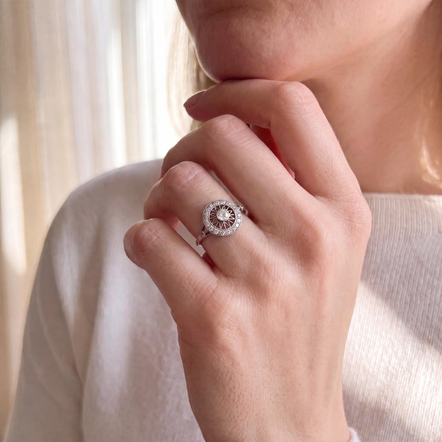Early 20th Century Edwardian Platinum Hand-Fabricated 21 Old Mine Cut Diamond Disc Ring, Size 5 For Sale - Image 4 of 4
