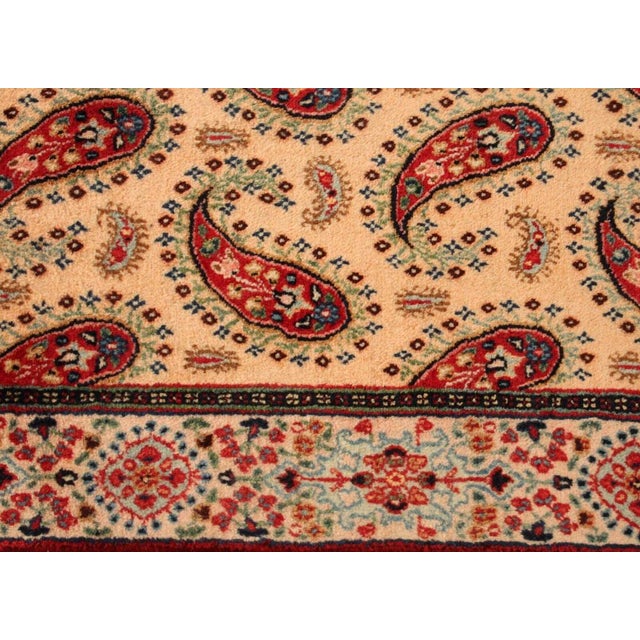 Red Middle Eastern Hand-Knotted Rug in Wool For Sale - Image 8 of 11