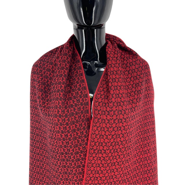 Modern Versace Red & Black Printed 100% Wool Scarf For Sale - Image 3 of 10