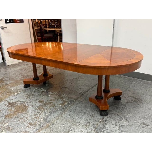 Baker Furniture Vintage Palladian Pedestal Dining Table, 46 Inches For Sale In San Francisco - Image 6 of 15