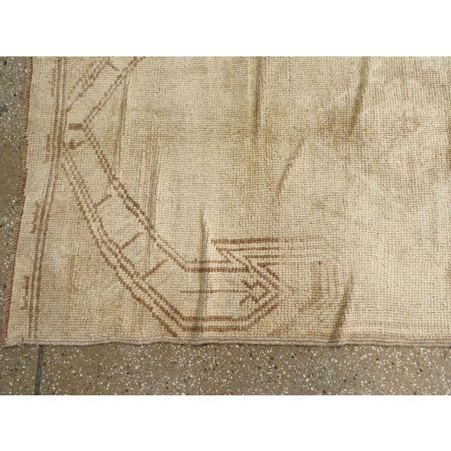 Textile Galerie Shabab Collection Mid-20th Century Turkish Anatolian Runner For Sale - Image 7 of 10