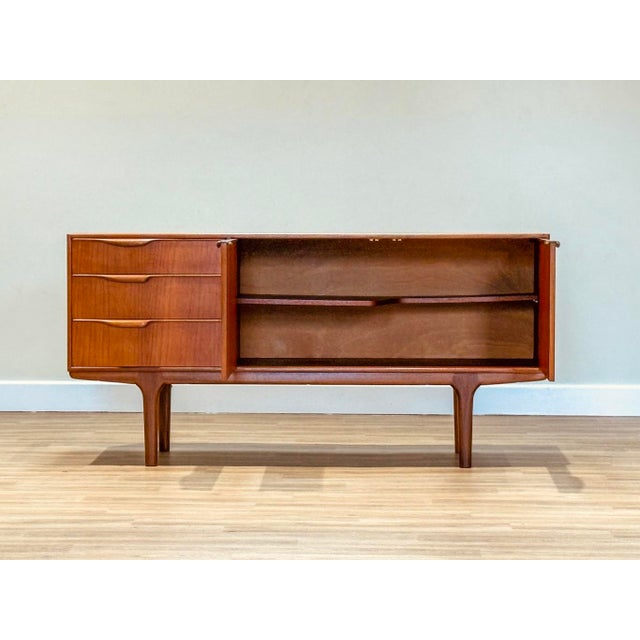 1970s Small Moy Collection Sideboard in Teak by Tom Robertson for McIntosh, 1970s For Sale - Image 5 of 13