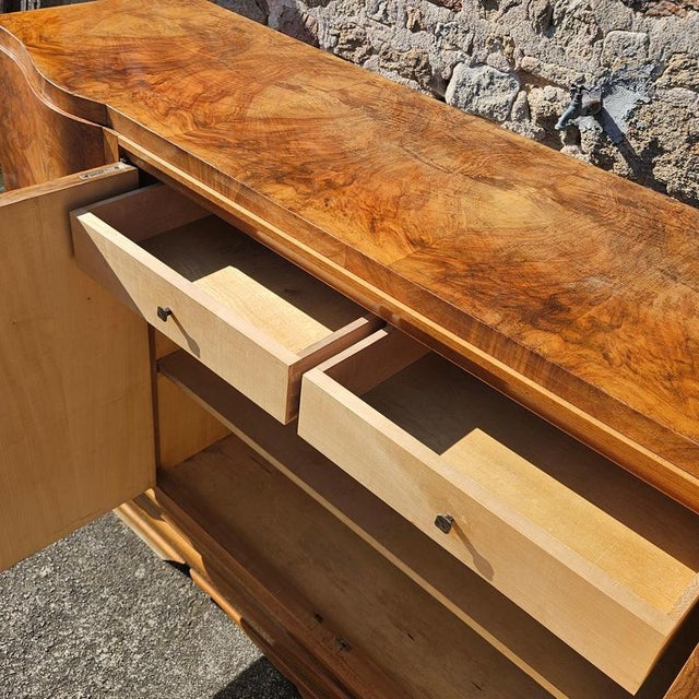 French Art Deco High Gloss Burl Elmwood Buffet, 1930s For Sale - Image 14 of 18