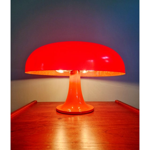 Large orange fiberglass and polyester table lamp, Nesso model, designed by Giancarlo Mattioli with Gruppo Architetti...