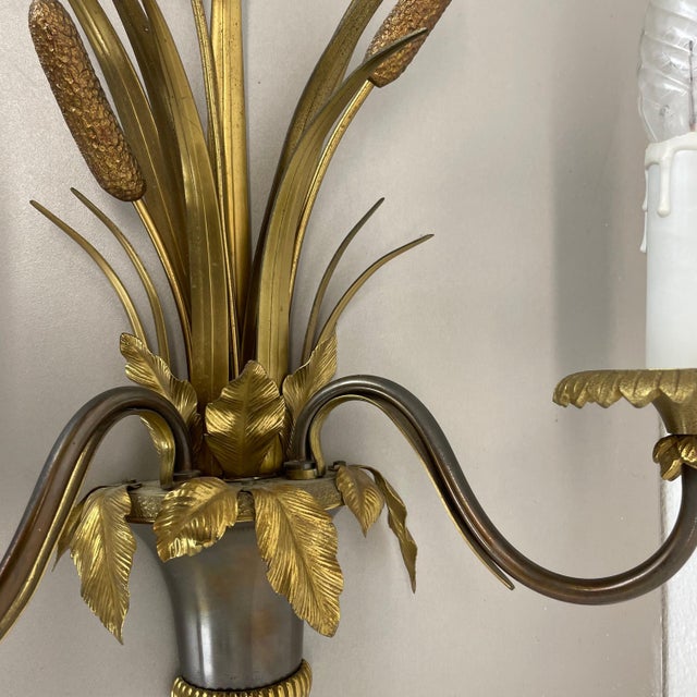 Florentine Brass Wall Lights attributed to Maison Charles, France, 1970s, Set of 2 For Sale - Image 16 of 18