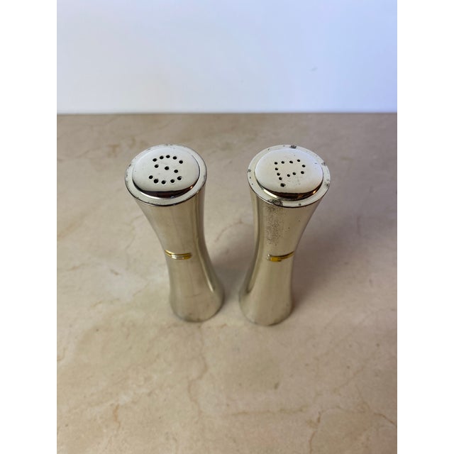 Vintage Japan Silverplate Hourglass Salt & Pepper Shakers, Mid-Century For Sale - Image 4 of 7