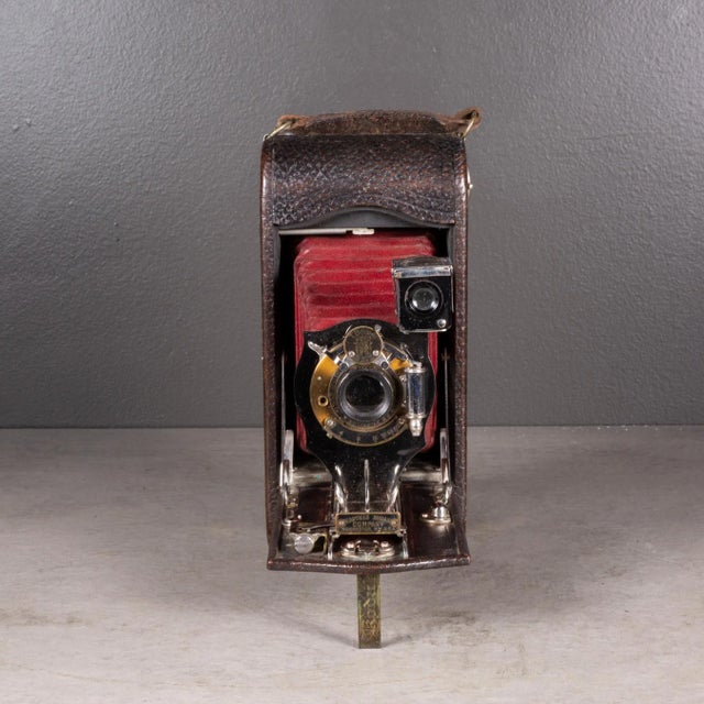 Industrial Large Antique Kodak No. 2c Folding Pocket Camera With Original Leather Case C.1914 For Sale - Image 3 of 11