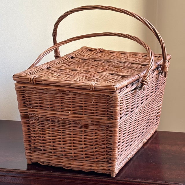 Mid 20th Century Mid-20th Century French Country-Style Picnic Basket For Sale - Image 5 of 16