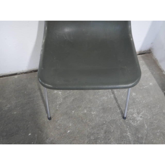 1970s Chair by Robin Day for S.A.M.U. Hille, 1970s For Sale - Image 5 of 7