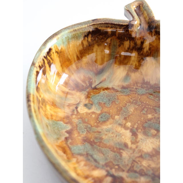 Farmhouse Vintage Dryden Pottery Apple Bowl For Sale - Image 3 of 11