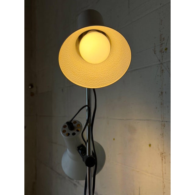 Metal Floor Lamp With Adjustable Dual Shades Mid-Century Modern 1950s For Sale In Los Angeles - Image 6 of 10