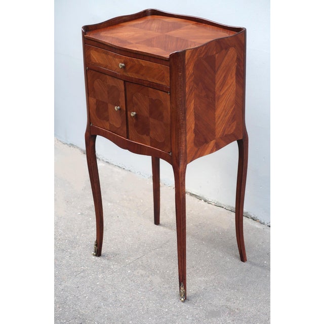 1940s French Louis XV Style Side Table / Nightstand. For Sale In Miami - Image 6 of 9