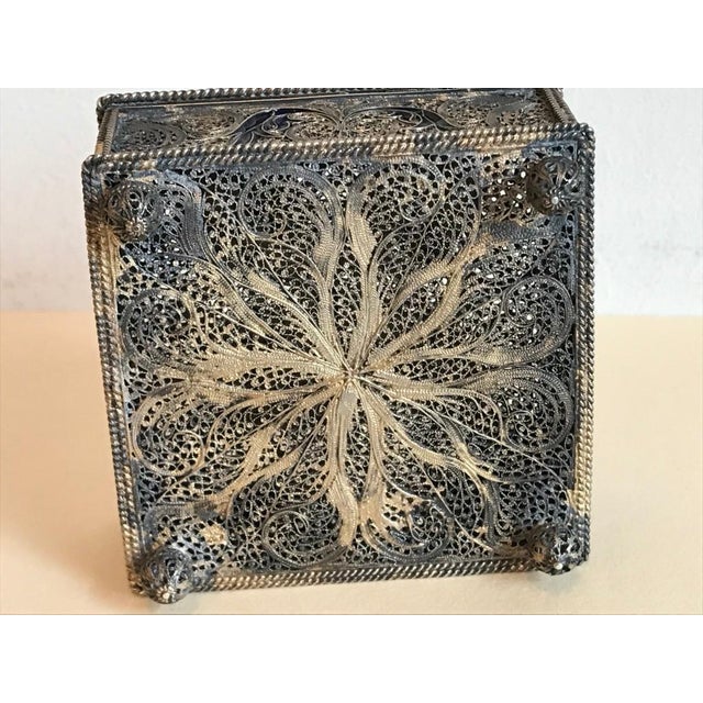 Metal Portuguese Silver Filigree and Enamel Box with Gold Wash For Sale - Image 7 of 12