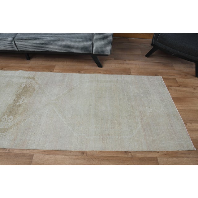 1970s Vintage Handmade Wool Cotton Turkish Beige Runner Rug For Sale In San Francisco - Image 6 of 11