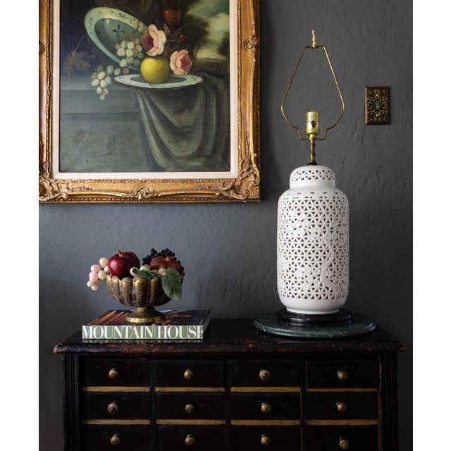 White 1960s Pierced Porcelain Blanc De Chine Ginger Jar Lamp For Sale - Image 8 of 18