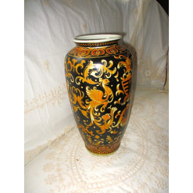 1970s 1970s Vintage Chinese Ornate French Design Gold & Black Enameled Phoenix Coat of Arms Vase For Sale - Image 5 of 9