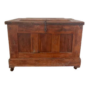 Late 19th Century Pine Trunk/Blanket Chest