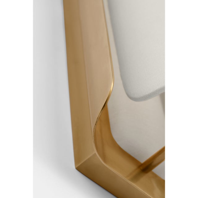 Visual Comfort Windsor Smith for Visual Comfort Signature Penumbra 21" Sconce in Hand-Rubbed Antique Brass and Linen For Sale - Image 4 of 7