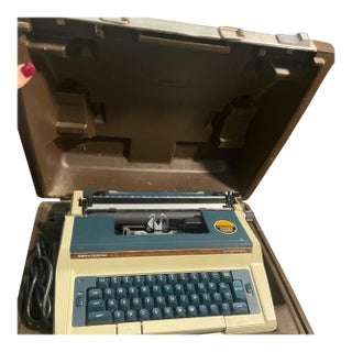 Vintage Smith-Corona Enterprise II Electric Typewriter With Original Case For Sale