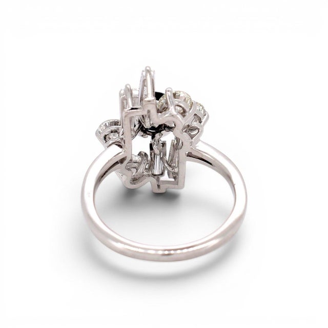 Vintage Modernist Natural Sapphire and Diamond - 18k White Gold Ring, Size 6.75 For Sale - Image 6 of 6
