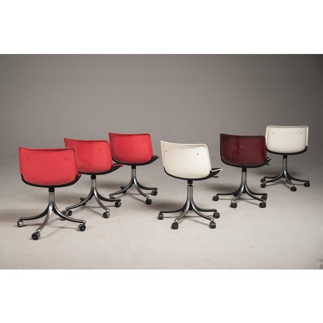 Tecno Swivel Wheeled Office Chairs attributed to Osvaldo Borsani for Tecno, 1980s, Set of 5 For Sale - Image 4 of 18