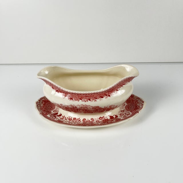 "Burgenland" gravy boat, Villeroy & Boch, red Dimensions: 22 x 14 cm Height: 9 cm Very good overall condition, vintage...