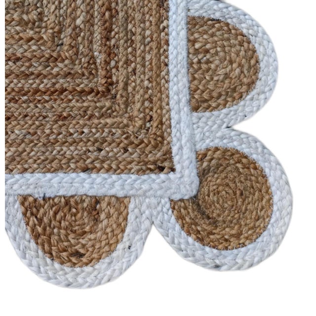 Mid-Century Modern Handwoven Natural Jute Bath Rug With White Scalloped Border For Sale - Image 3 of 11