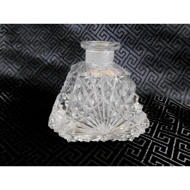 Contemporary 1950s Cut Glass Perfume Bottle With Tall Flower Shaped Stopper For Sale - Image 3 of 4