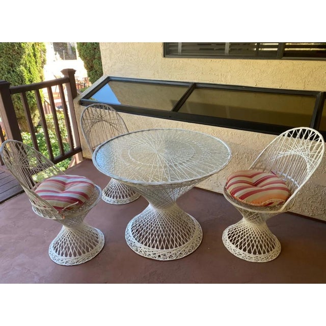 Mid 20th Century Vintage Russell Woodard Web Spun Fiberglass Patio Set- 3 Chairs and Round Table With Glass Top For Sale - Image 5 of 12