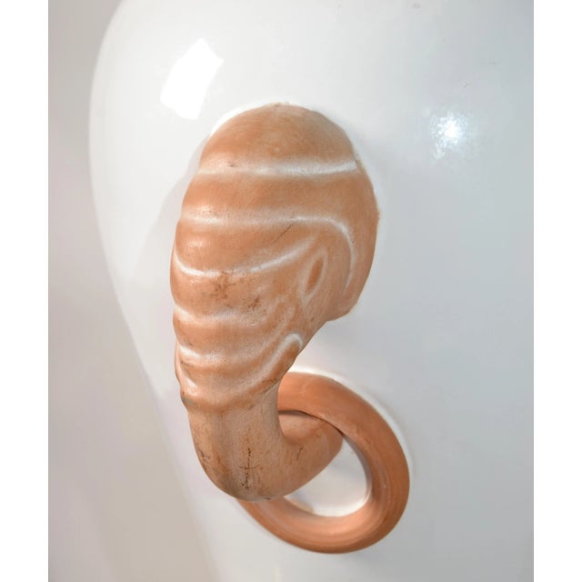 1970s Hollywood Regency Oriental Terracotta Ginger Jar Elephant Handles Table Lamp For Sale In Miami - Image 6 of 12